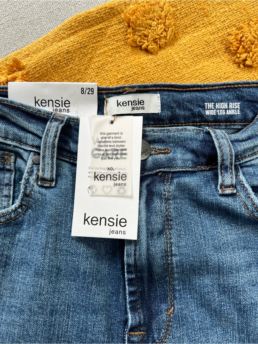 Kensie The High Rise Wide Leg Ankle Jeans in Medium Blue Denim - Picture 3 of 3